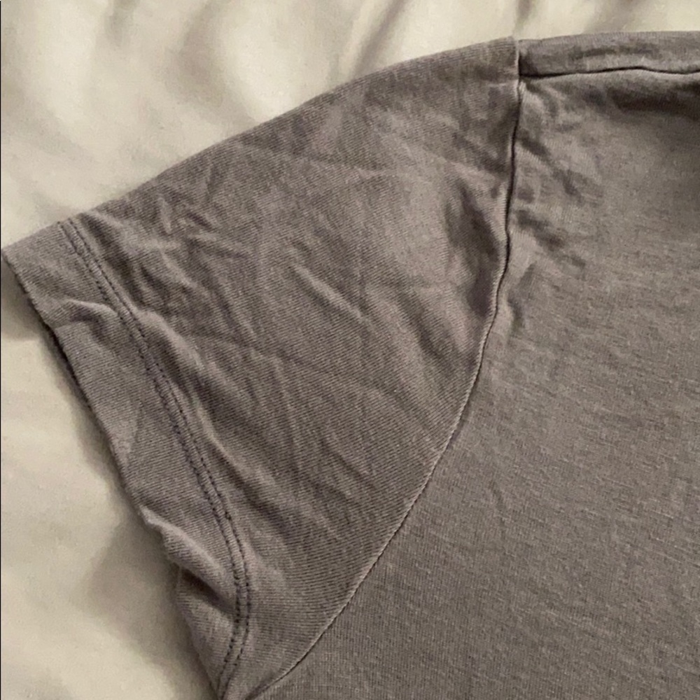 Ruffled cropped tee - Picture 3 of 5